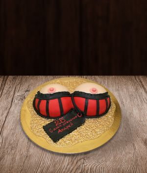 Bernvakario tortas, tortas krūtinė