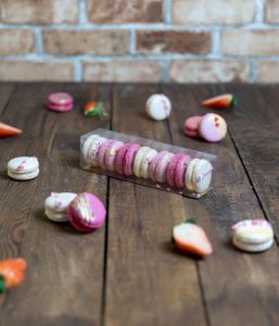 Sausainiai MAKARŪNAI (macarons) Valentino dienai dėžutėje S