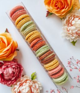 Sausainiai MAKARŪNAI (macarons) dėžutėje M